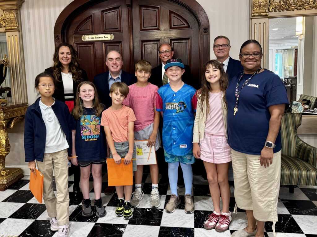 595903923 1393378872798976 7502138978630024294 n